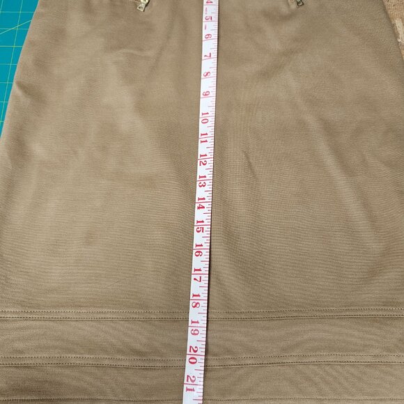 Blazer and skirt - Picture 9 of 12